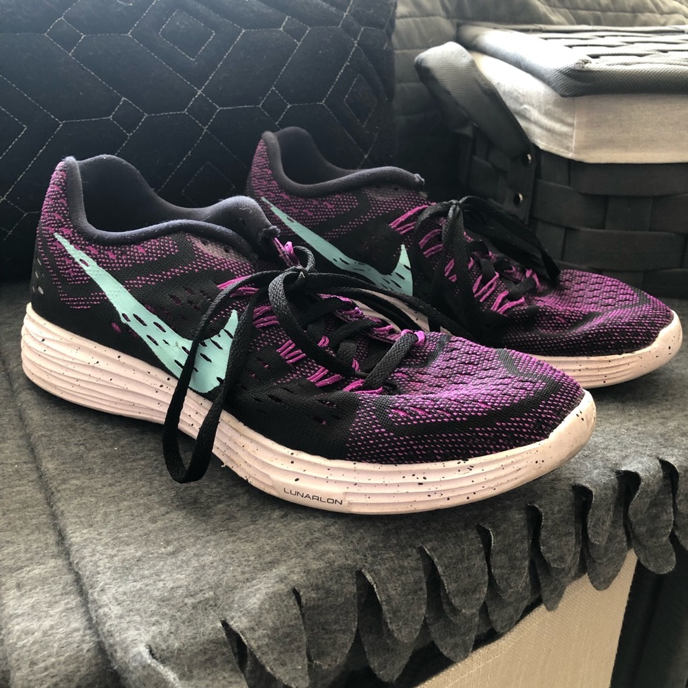 Nike Lunarlon running sneakers